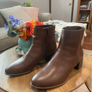 Naturalizer Brown Ankle Boots